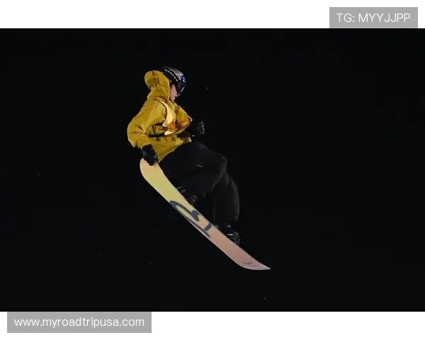 苏翊鸣夺单板大跳台世界杯总冠